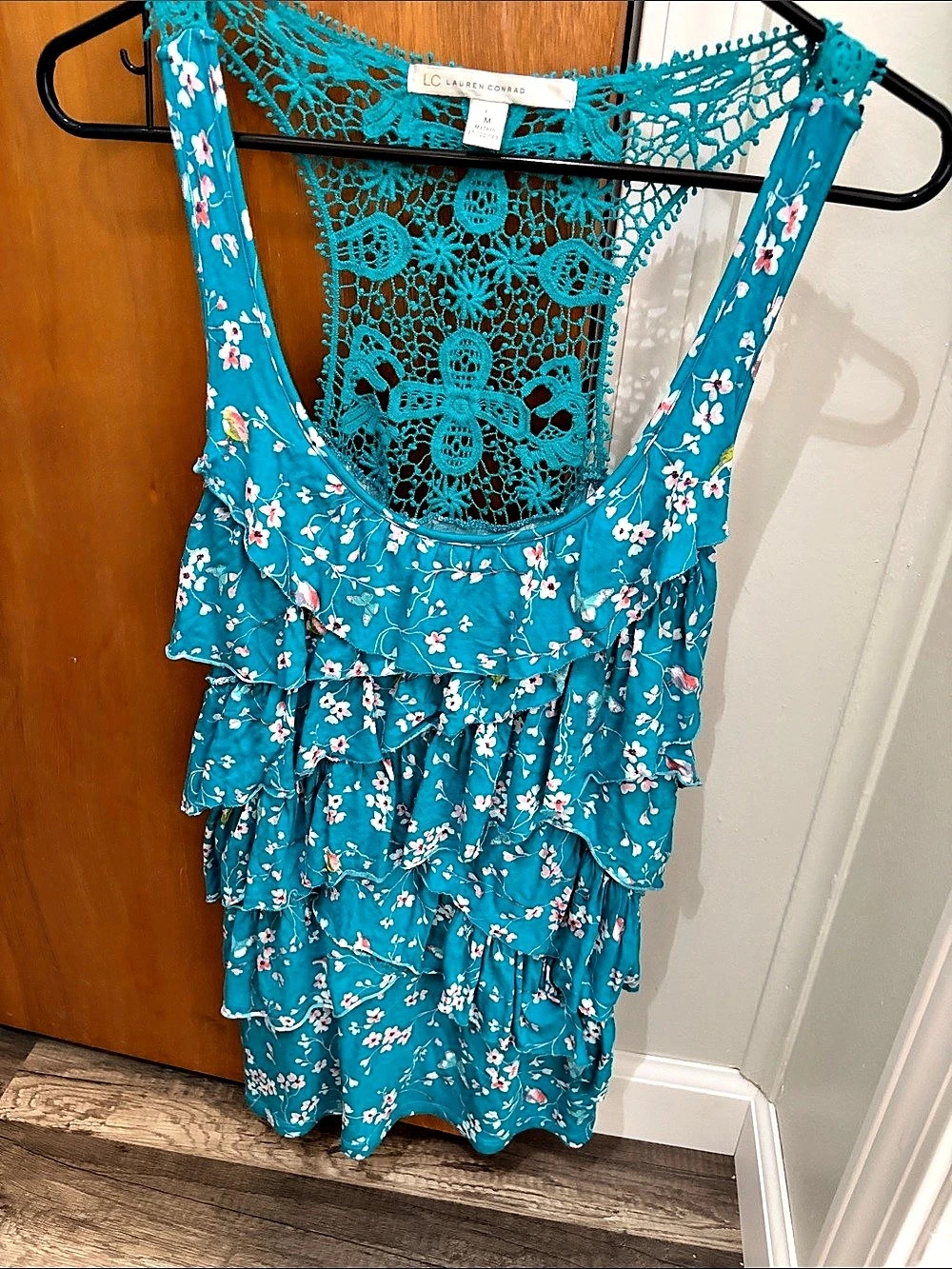 LC Lauren Conrad Floral shirtSize Medium